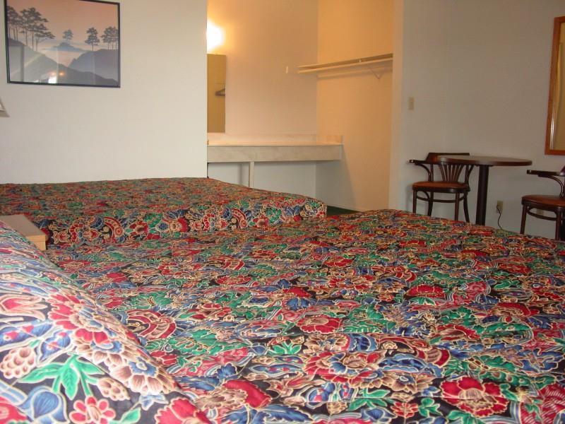 Good Nite Inn Whittier Bilik gambar